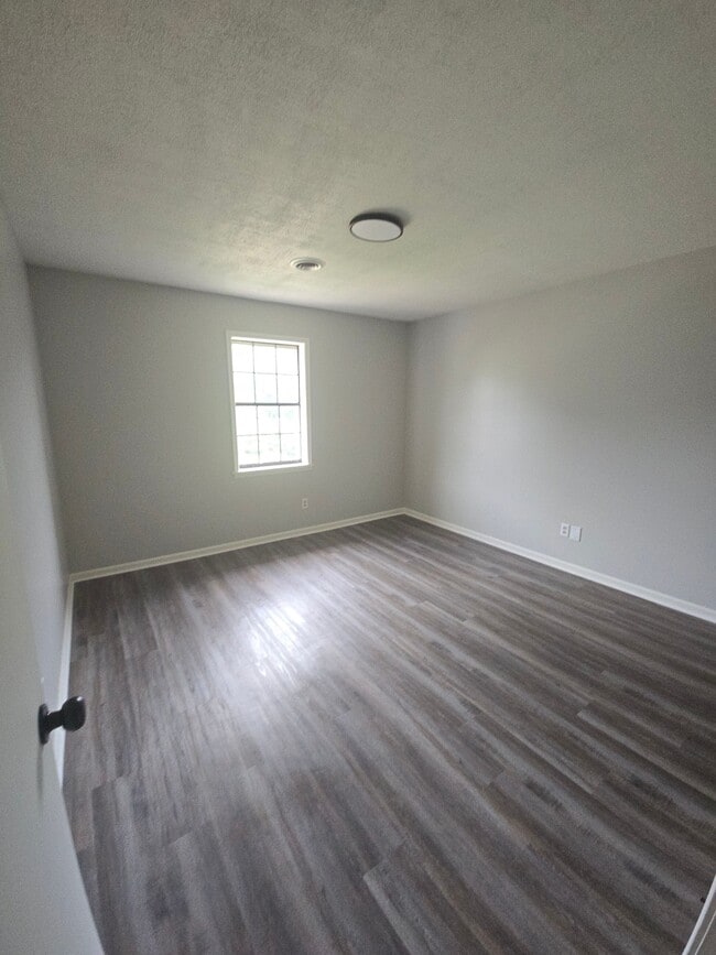 Photo - 207 Highland St