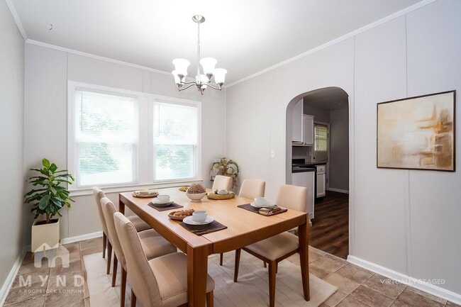 Photo - 1630 Elaine Rd