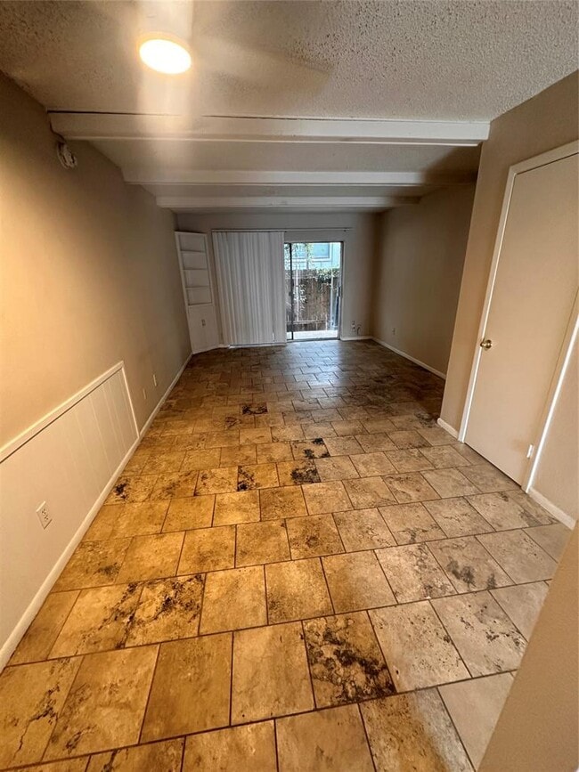 Photo - 1725 Toomey Rd Unit 105