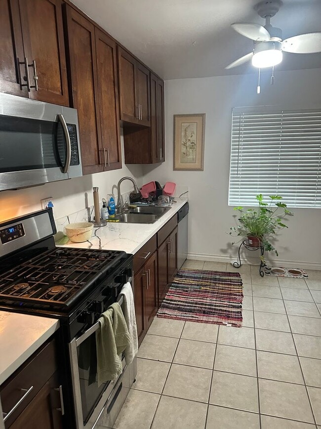 Building Photo - Mississippi Street 8plex #1 Unit 3972.5