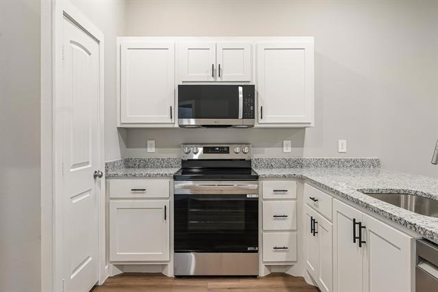 Photo - 2703 Roman Ln