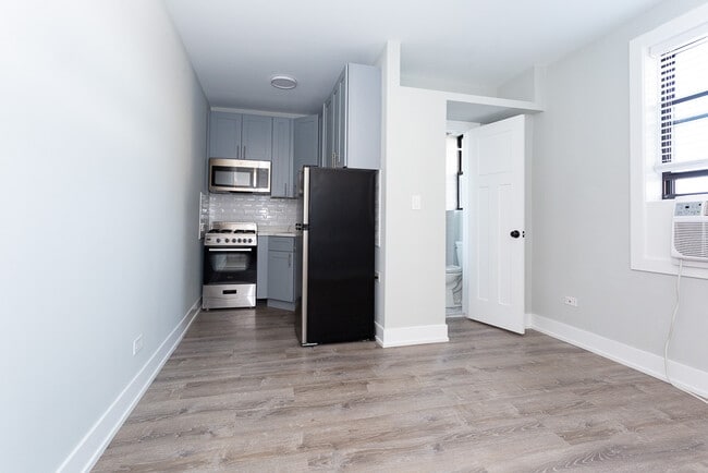 Photo - 545 W Belmont Ave Unit D6