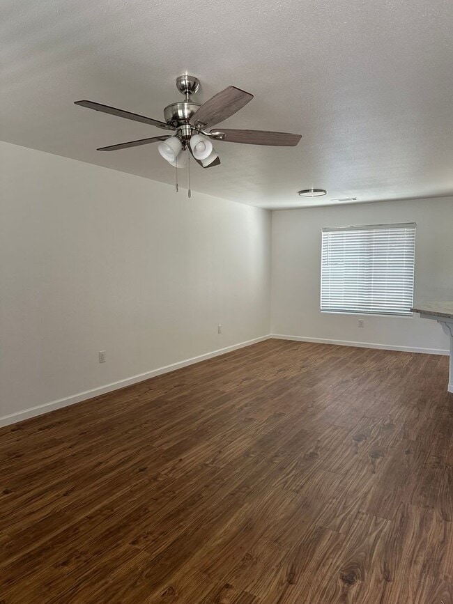 Photo - 2601-2607 W Oriole Unit 2601