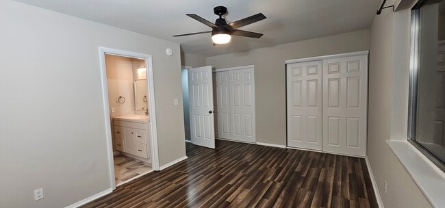 Photo - 220 Elizabeth St Unit A18