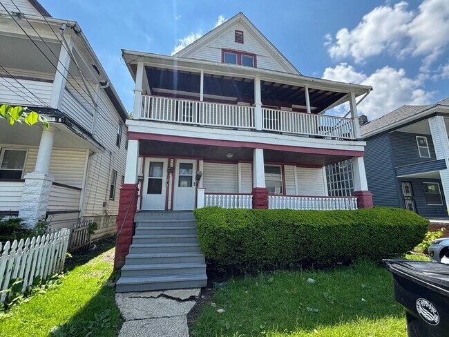 Photo - 1750 Alcoy Rd Apartment Unit 3
