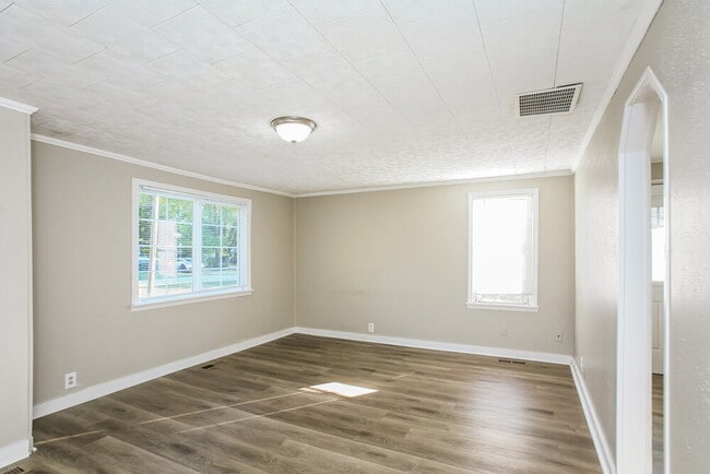 Photo - 903 Jackson St