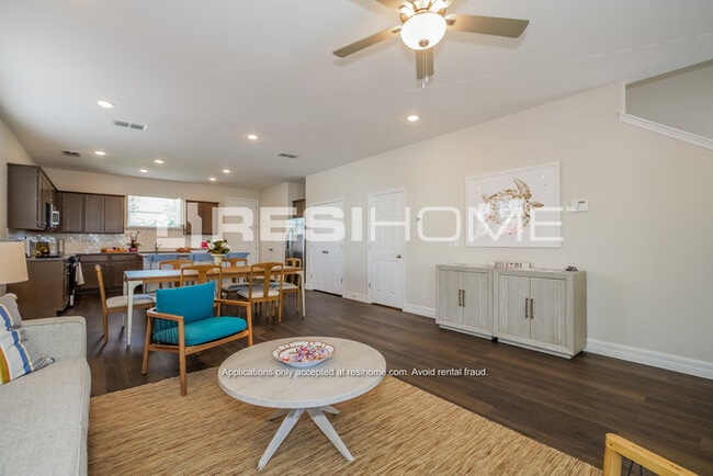 Photo - 5027 Starwood Pl