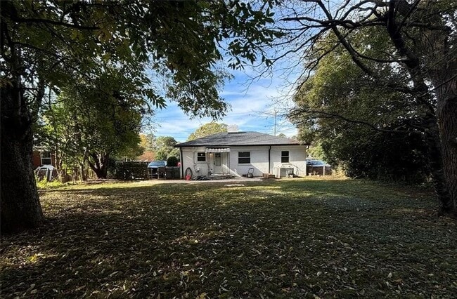 Photo - 3427 Eastway Dr House