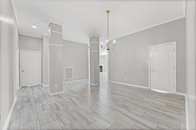 Photo - 2215 Winecup Ln