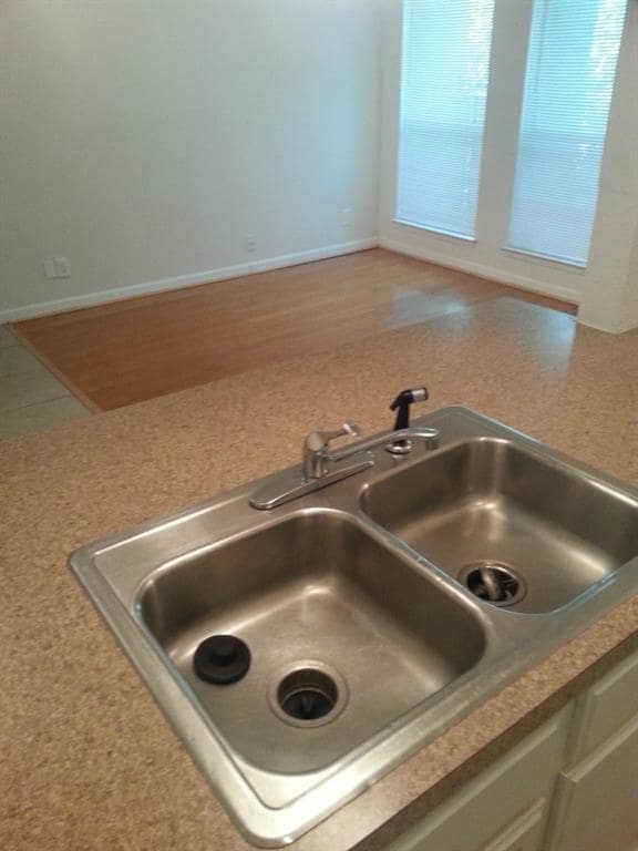 Photo - 2710 S 1st St Unidad 206