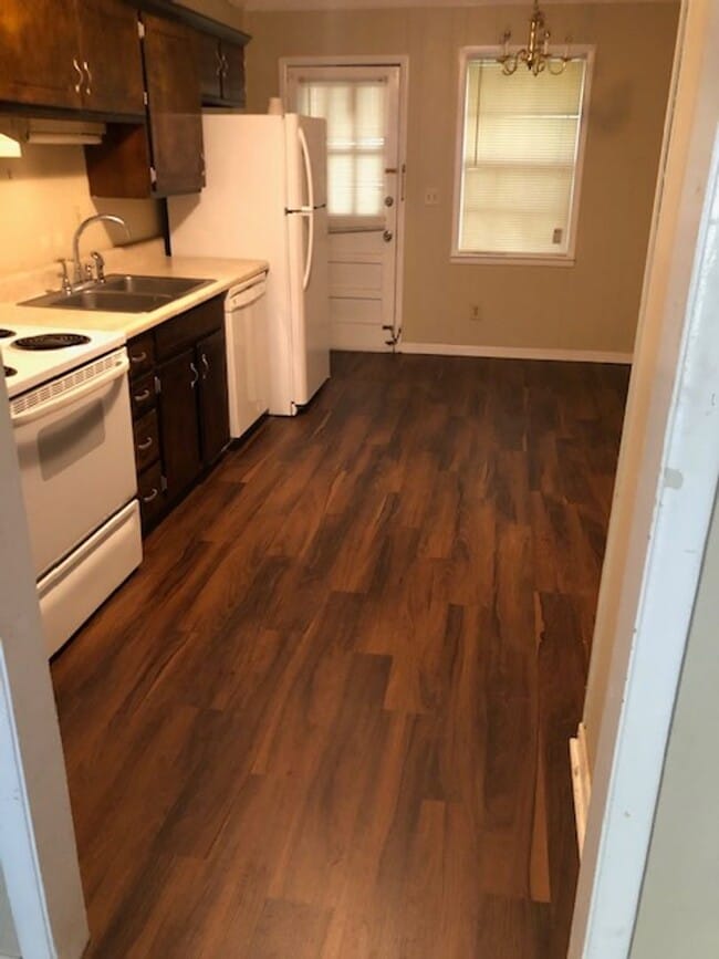 Photo - MOVE IN READY! NOW AVAILABLE!!! $0 SECURIT...