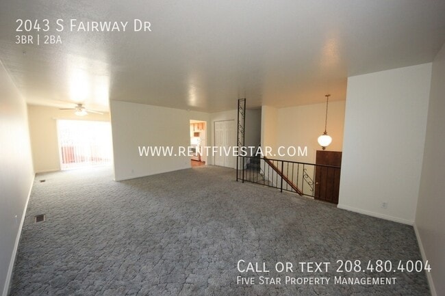 Photo - 2043 S Fairway Dr