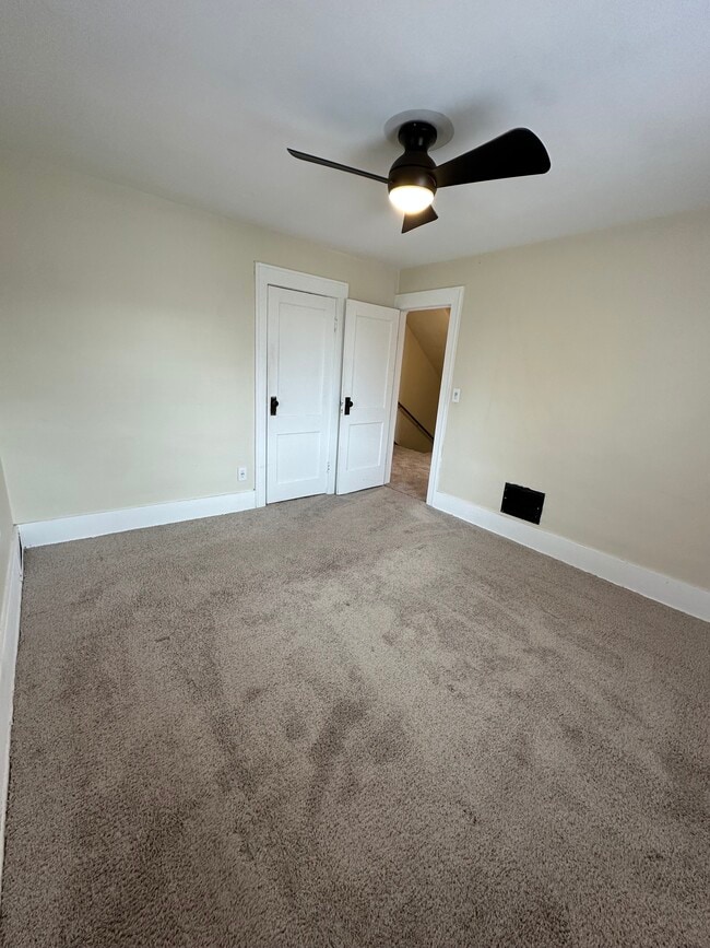 Photo - 930 N 5th St