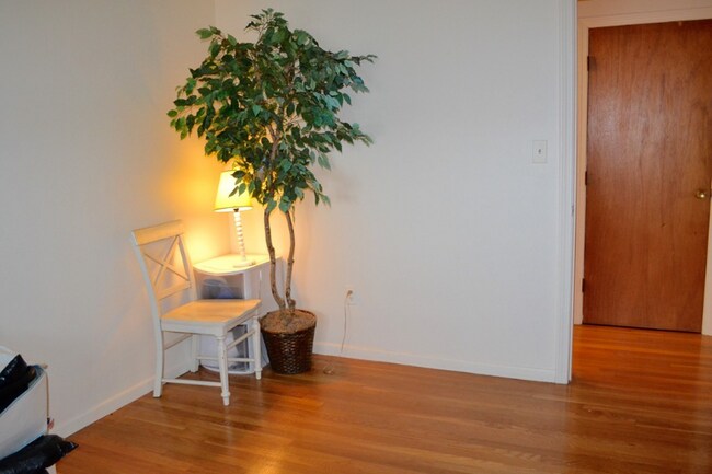 Photo - 133 Heath St Unit 7