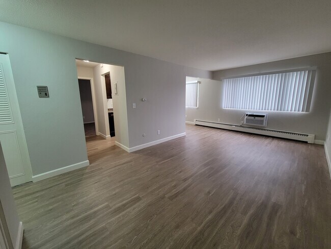 Photo - Sheraton Place Apartments