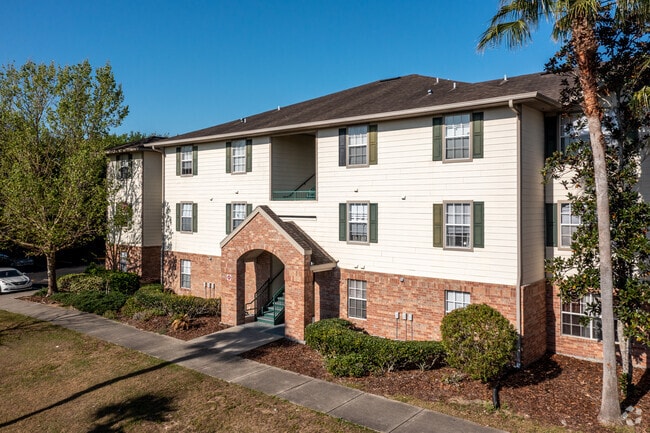 Building Photo - Raintree Apartments