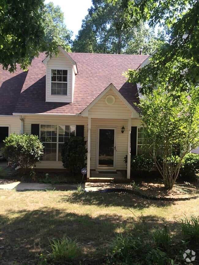 Building Photo - 3 Bed, 2.5 Bath Home in Simpsonville is Av...