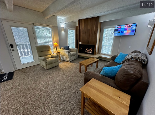 Building Photo - 185 High Seasons Wy Unit 11