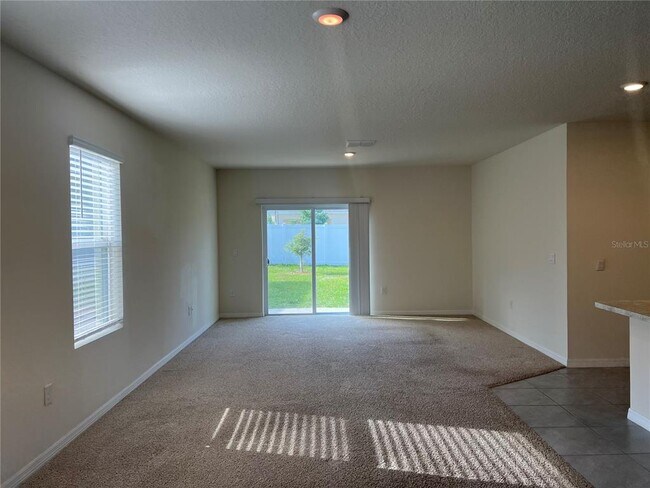 Photo - 3009 Tansy St