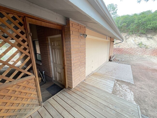 Photo - 5 Bedroom Home, 4.61 Acres, Available Near...