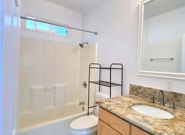 Photo - Kaimuki Single-Family Home – 3 Beds 2 Baths, Utilities + AC Included, No Pets