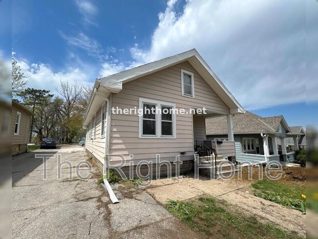 Photo - 3330 N 59th St House