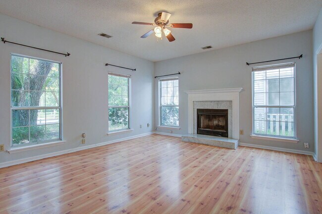 Photo - 1559 Harborsun Dr