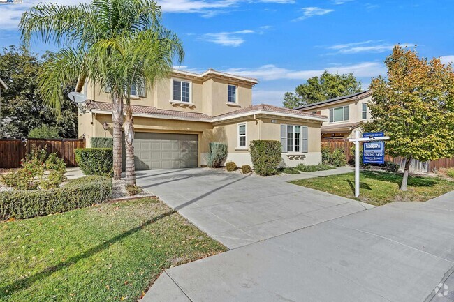Building Photo - 1705 Hummingbird Way Rental