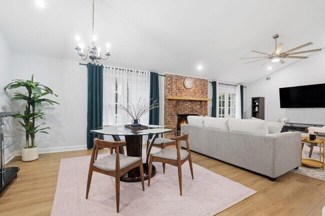 Photo - 7417 Shadowlake Dr Unit ID1352869P