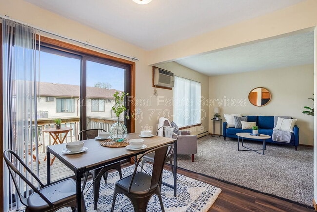 Photo - 2880 Locke Ave SW Unit 3