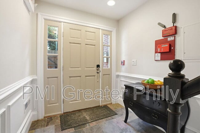 Photo - 243 Montrose St Unit 103