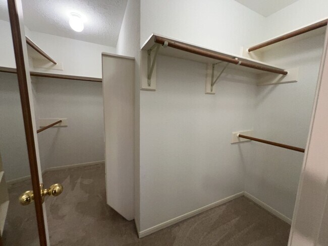 Building Photo - 2136 Gemini St