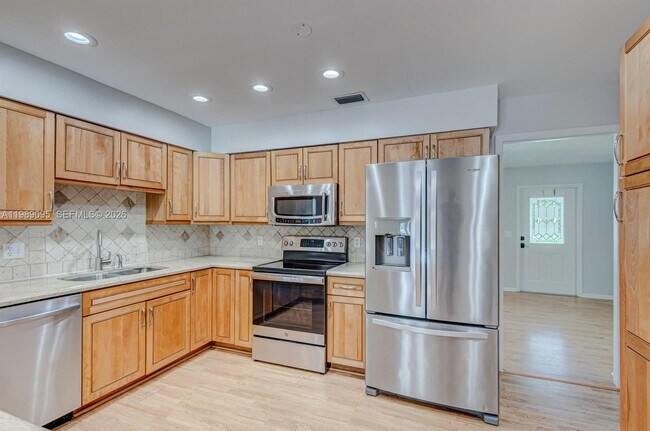 Photo - 15216 85th Ave N