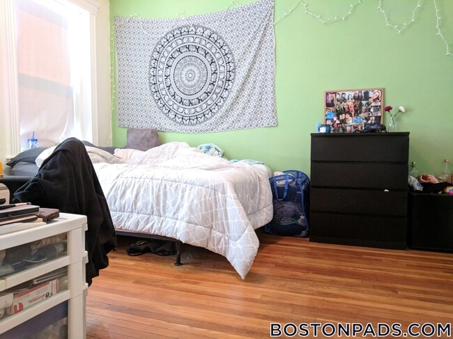 Photo - 1350 Commonwealth Ave Unidad 17