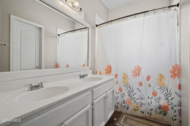 Photo - 529 Northwyck Way