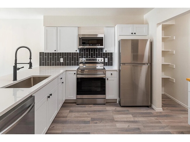 Building Photo - 3407 Stover St Rental