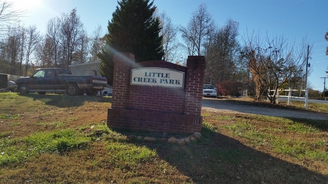 Sign - Oakwood/Little Creek Mobile Home Parks
