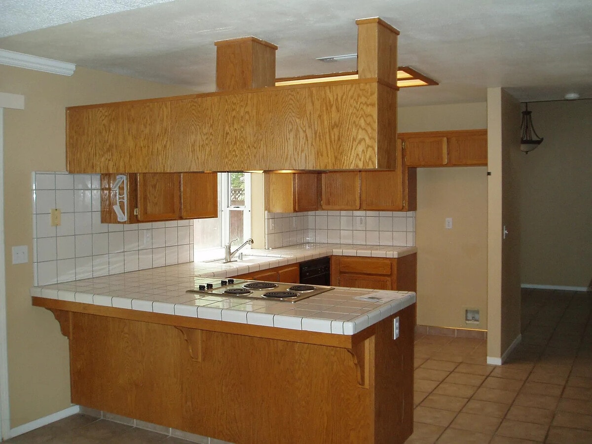 Photo - 1763 E Goshen Ave