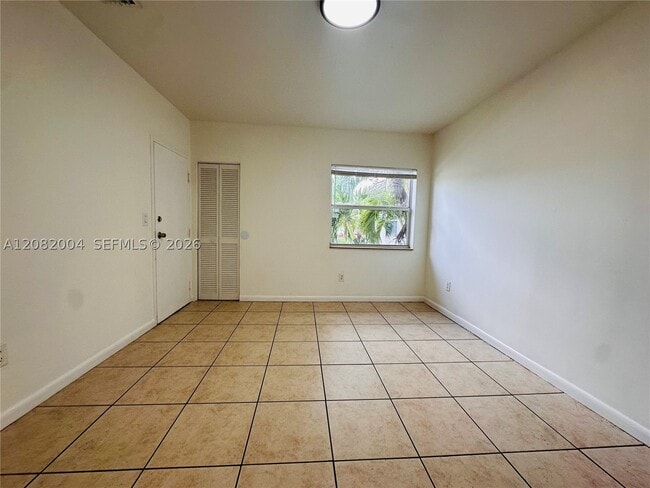 Photo - 573 NE 82nd St Unit 7