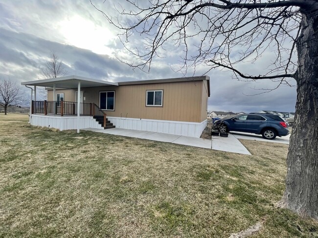 Building Photo - 1900 S 1100 W