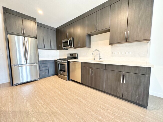 11405 Chandler Blvd North Hollywood, CA 91601 - 11405 Chandler Blvd North Hollywood, CA 91601 Apartment Unit 607