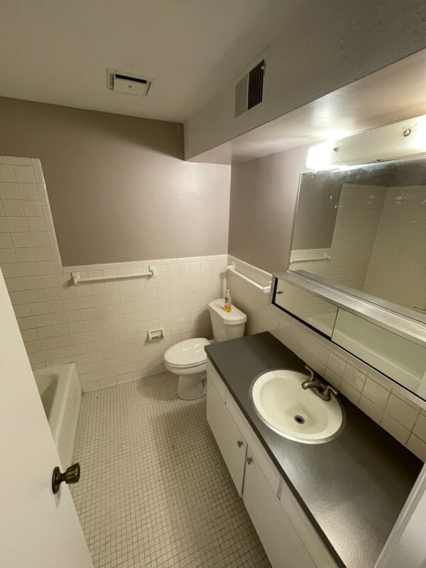 Photo - Benson Blvd Unit 1