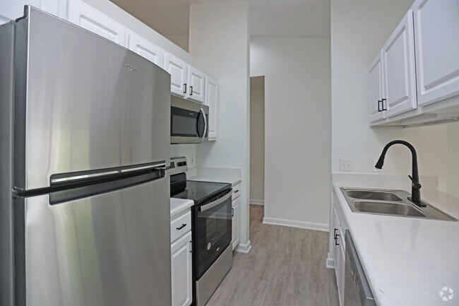 Photo - Crescent Oaks