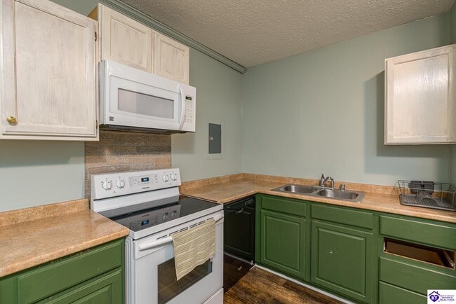 Photo - 169 W Vine St