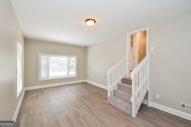 Photo - 162 Poplar Point Dr