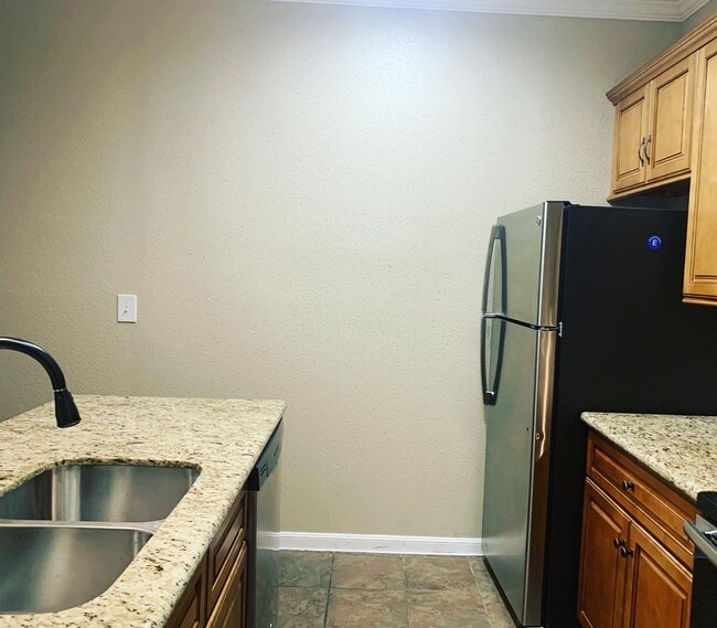Photo - 2475 Underwood St Unit 169