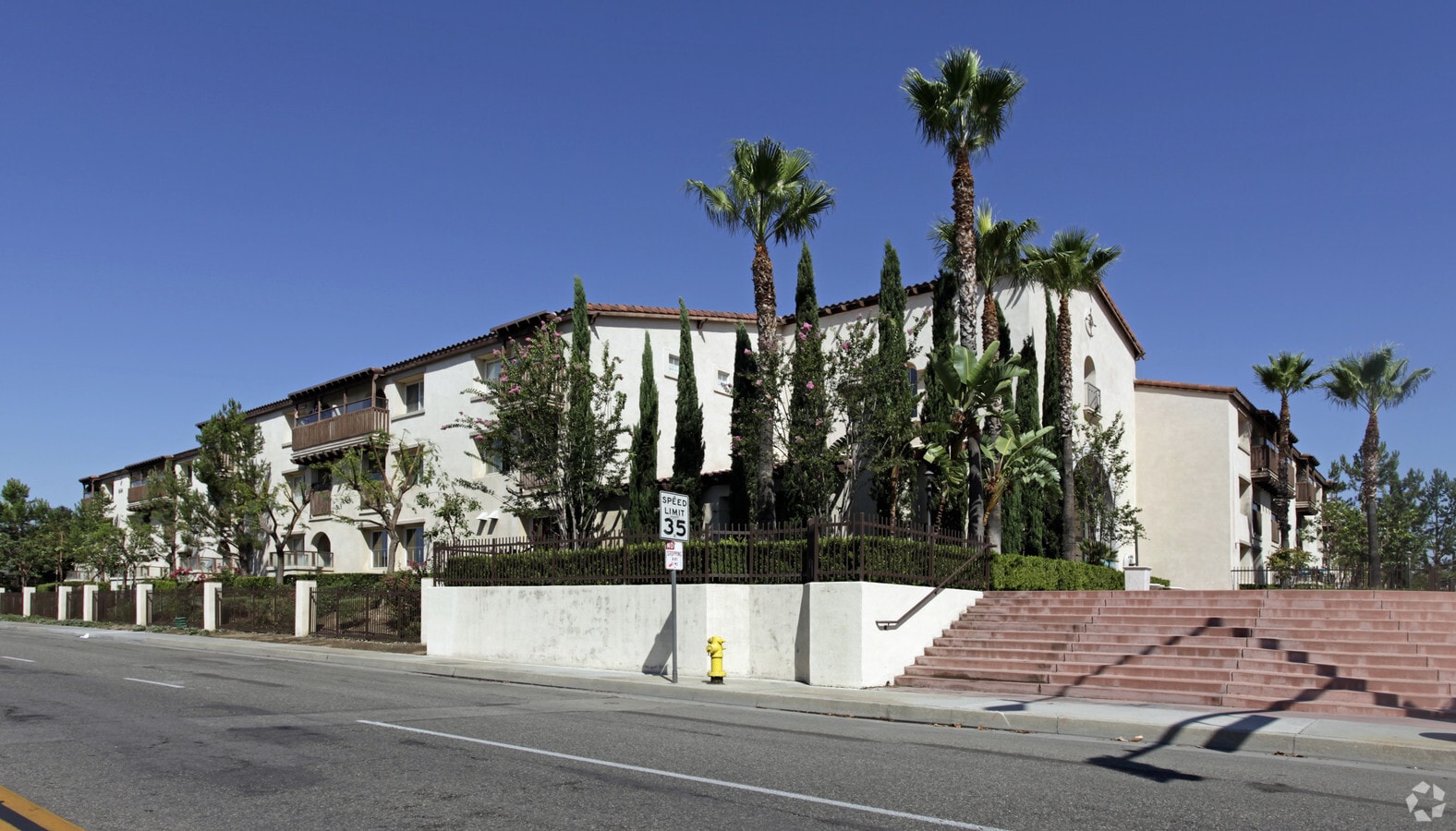 Village at Sierra (55+ Senior Community) - Village at Sierra (55+ Senior Community) Apartamentos