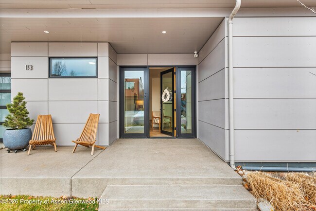 Photo - 113 Valley Ct