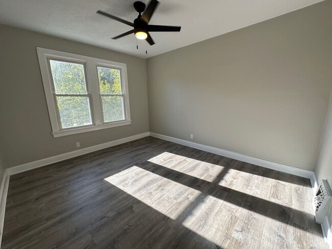 Photo - 114 N Missouri Ave