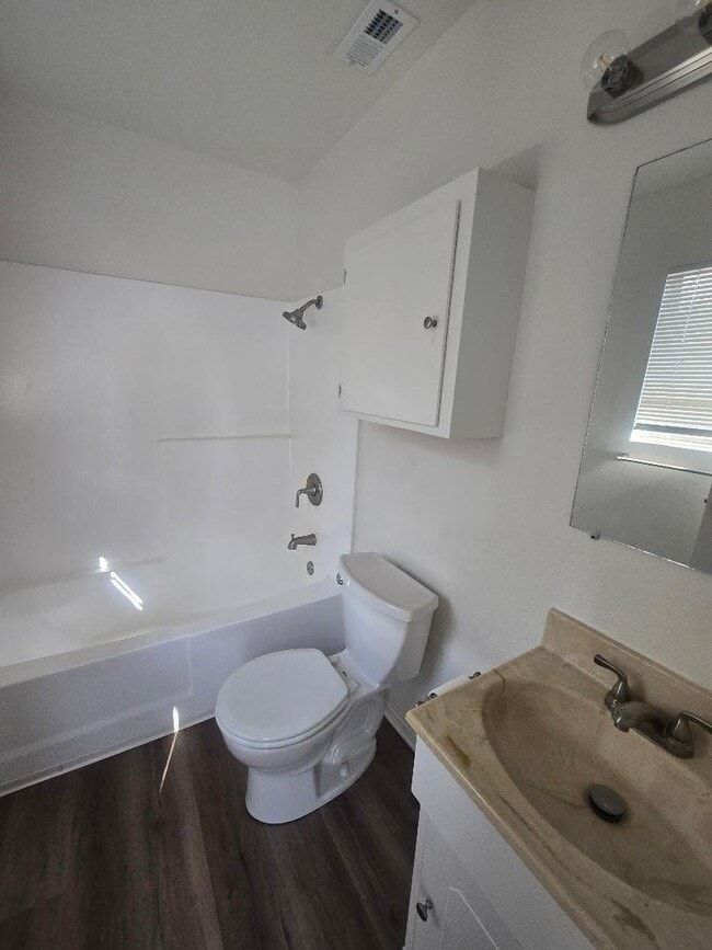 Photo - 4360 Tenth St Unidad 2